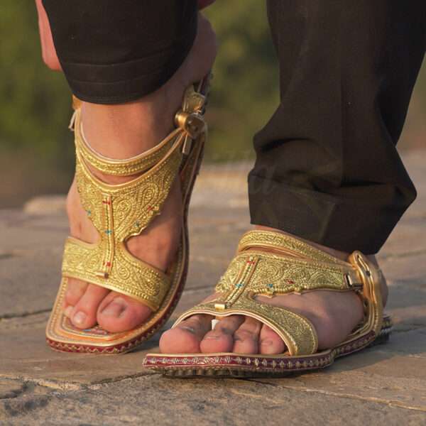 tillakheri, tillachappal, tillywalichappal, zarichappal, talagang zari chappal, lawachappal, zarichappaldesign, ChakwaliaShoes, zarichappal, zarikheri, mianwalizarichappal, lawazarichappal,nawabichappal, zaritillachappal, zaritillakheri crkheri crwalikheri zarisandal