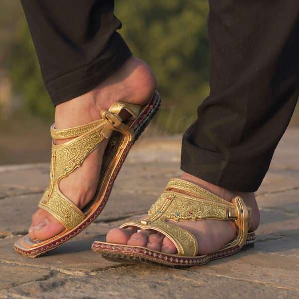 tillakheri, tillachappal, tillywalichappal, zarichappal, talagang zari chappal, lawachappal, zarichappaldesign, ChakwaliaShoes, zarichappal, zarikheri, mianwalizarichappal, lawazarichappal,nawabichappal, zaritillachappal, zaritillakheri crkheri crwalikheri zarisandal